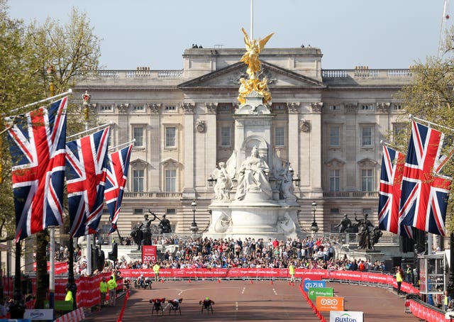 There will be a twist during the 2019 wheelchair event at the London Marathon