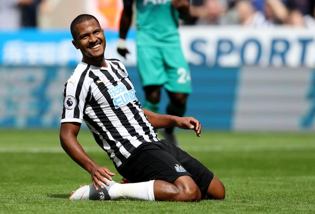 Salomon Rondon came close to a late equaliser