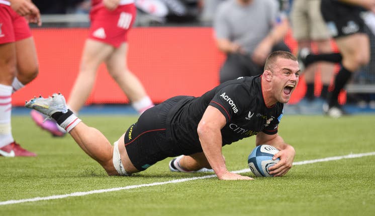 Ben Earl scores a try