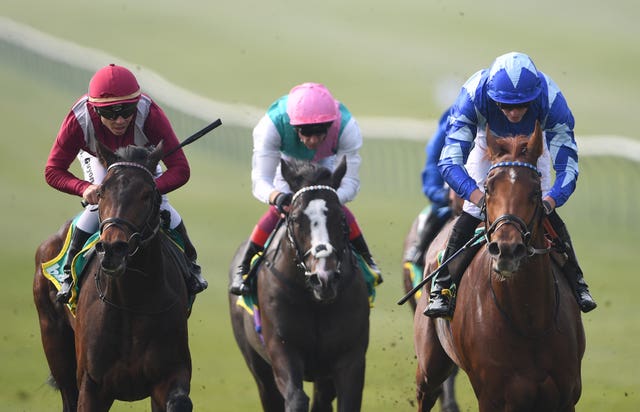 Skardu (right) came with a late run to win the Craven