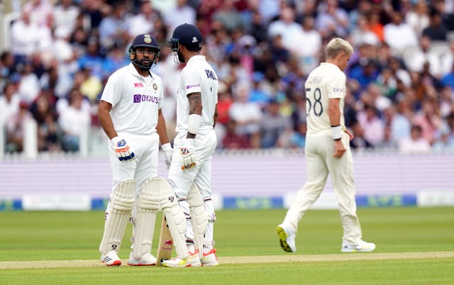 Rohit Sharma and KL Rahul reached lunch unscathed