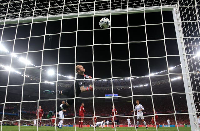 Karius let Gareth Bale's shot slip through his grasp