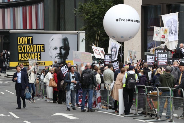 Julian Assange extradition