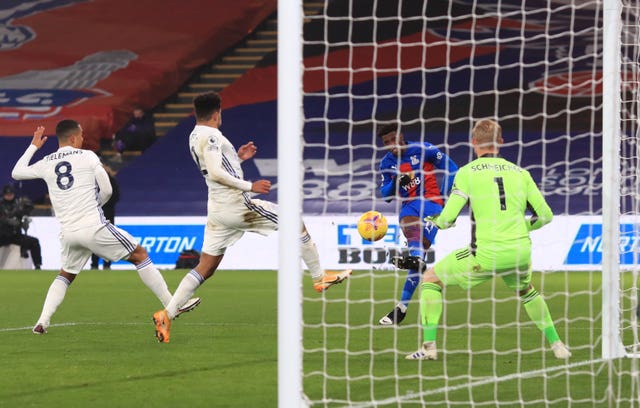 Harvey Barnes strikes late on to earn Leicester a draw at Crystal Palace