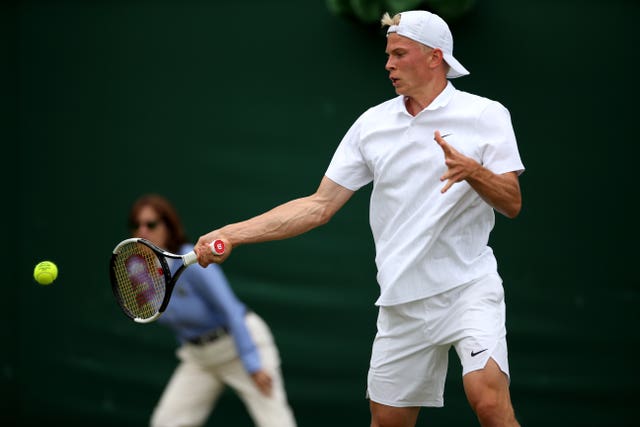 Anton Matusevich upset the top seed in the boy's singles 