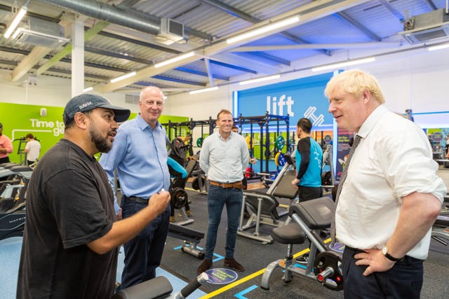 Prime Minister visits gym in constituency