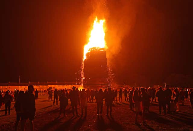 Battle of the Boyne bonfires