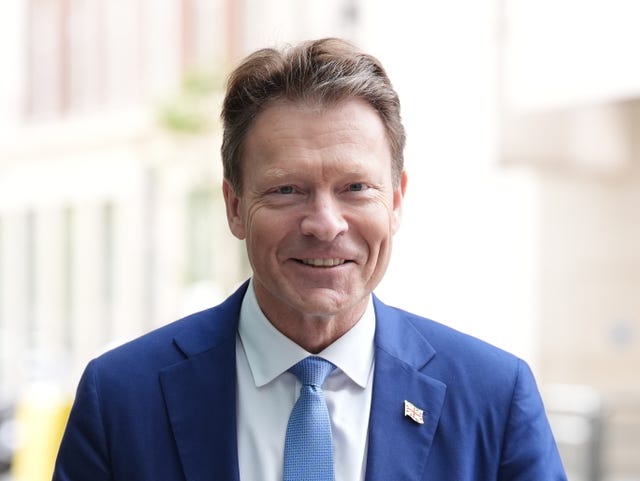 Head and shoulders phot of Richard Tice smiling