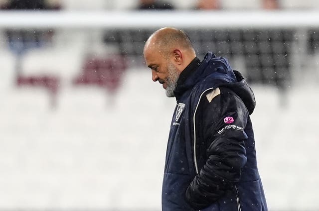 Nuno Espirito Santo appears frustrated
