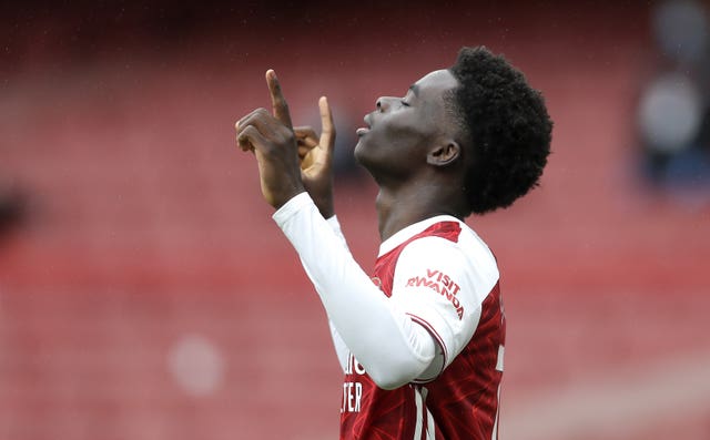 Bukayo Saka and Nicolas Pepe fire Arsenal to victory