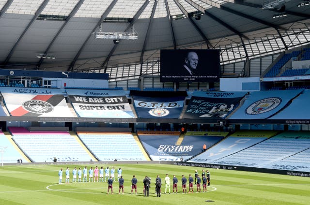 Manchester City and Leeds stood for two minutes before the early Premier League kick off