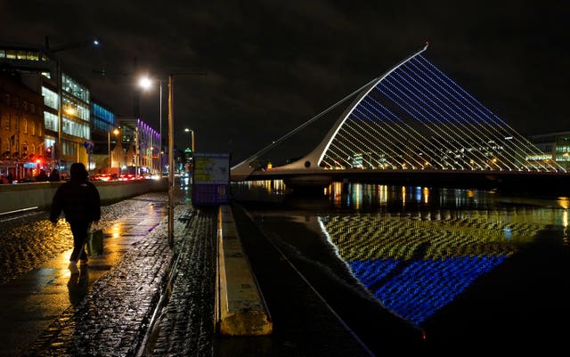 Samuel Beckett Bridge