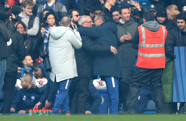 Claudio Ranieri and Maurizio Sarri embrace before kick-off 