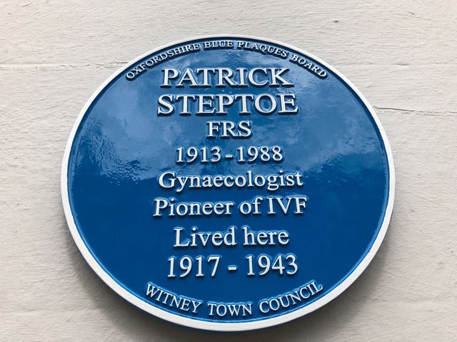 Patrick Steptoe blue plaque