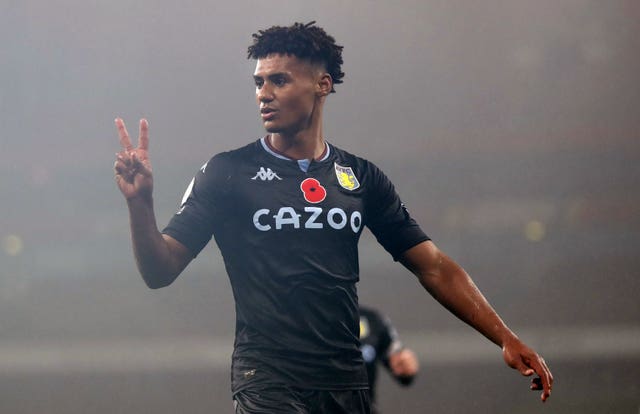 Aston Villa's Ollie Watkins celebrates scoring his side's third goal of the game during the Premier League match at the Emirates Stadium, London