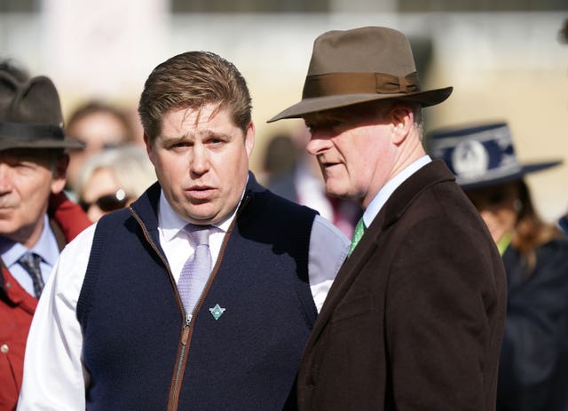 Dan Skelton (left) with Willie Mullins