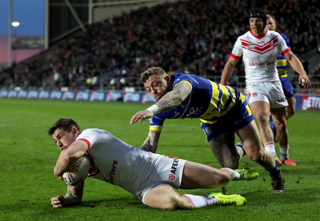 Saint Helens Mark Percival scores as his side beat Warrington 38-12 in the Betfred Super League