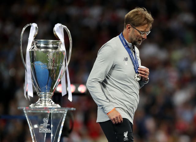 Jurgen Klopp has won mroe trophies than Maurizio Sarri, but has missed out on the Champions League twice