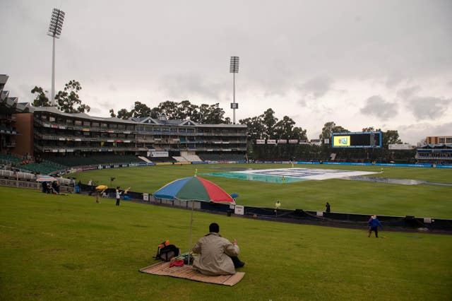 Cricket – First One Day International – South Africa v England – New Wanderers Stadium