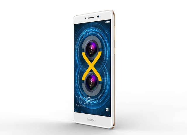 Shipments of Honor and Huawei phones fell in the quarter to June