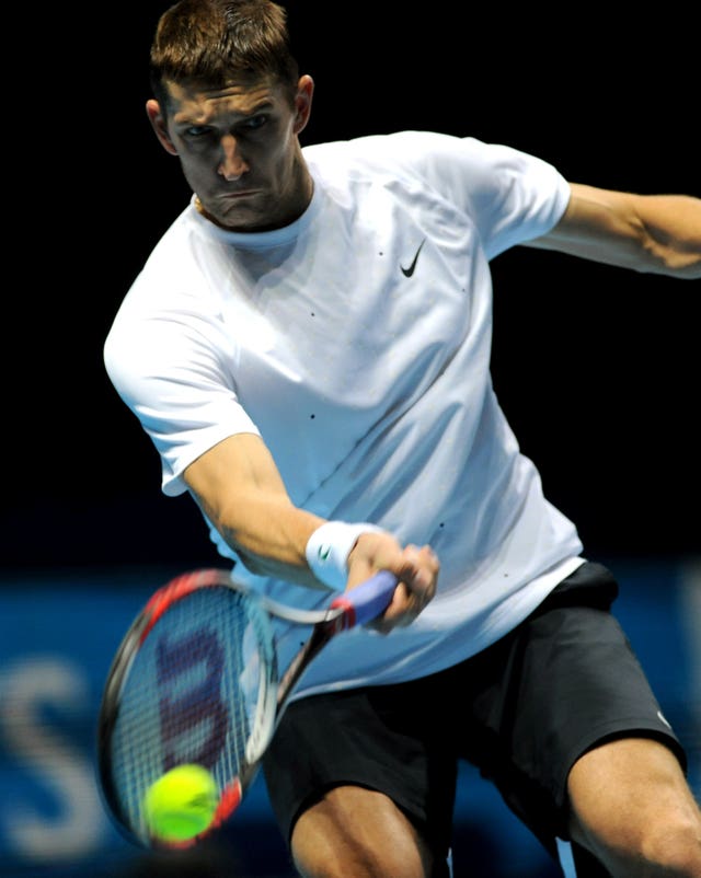 Max Mirnyi hits a forehand