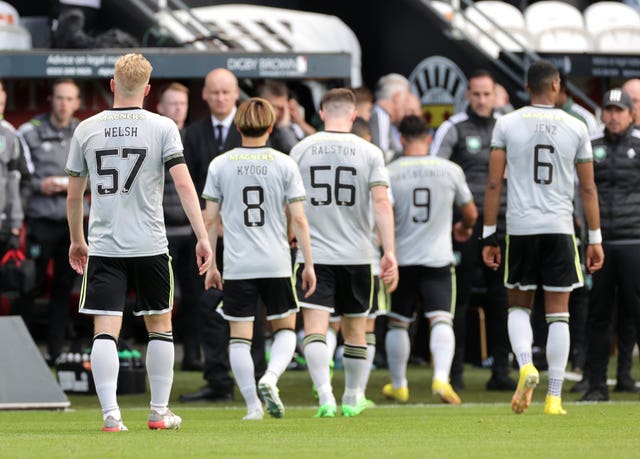 Celtic players leave the pitch dejected