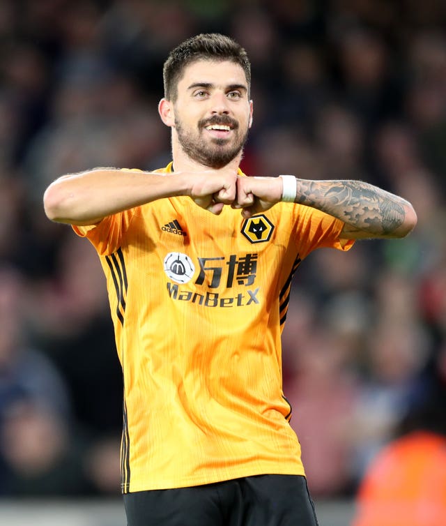Pogba sees penalty saved in Manchester United’s draw at Wolves