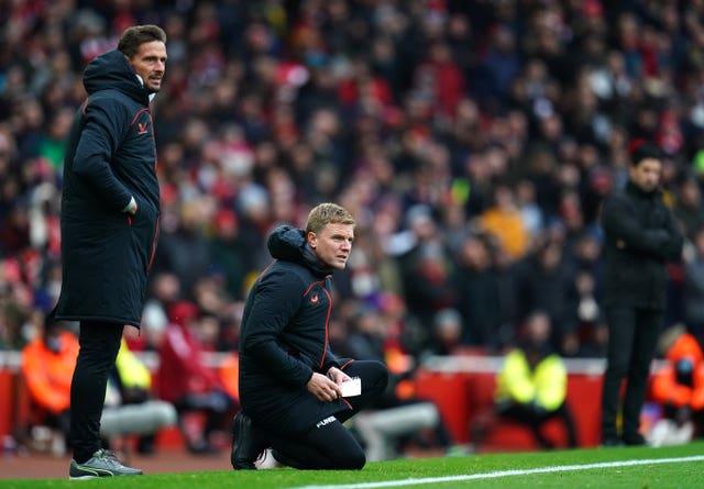 Eddie Howe, centre