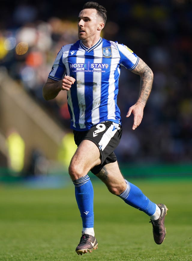Lee Gregory put Wednesday 2-0 ahead