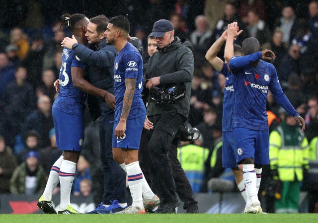 Frank Lampard congratulates his players after their latest win over Crystal Palace