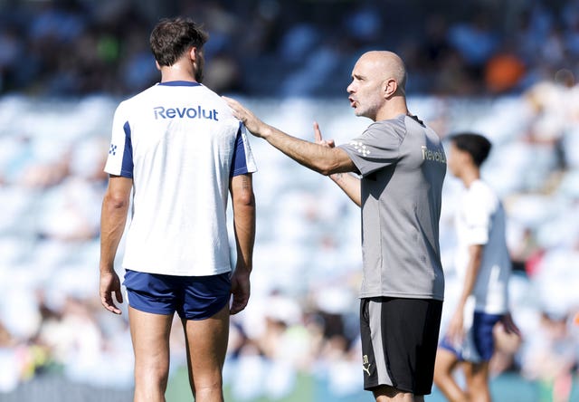 Manchester City manager Enzo Maresca with Ruben Dias during a training session