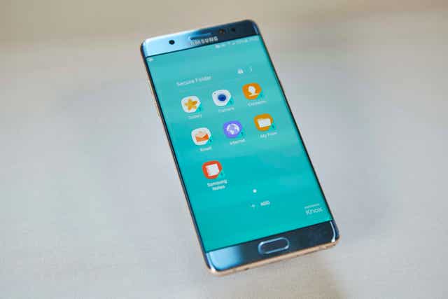 (Samsung)