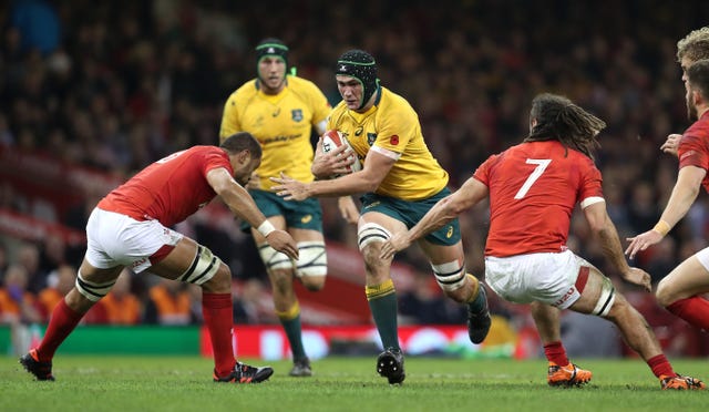 Rob Simmons (centre) has been a dependable member of the Wallabies squad.
