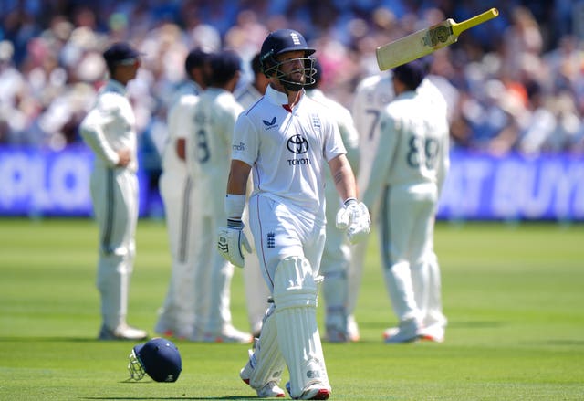 Ben Duckett walks off after being dismissed