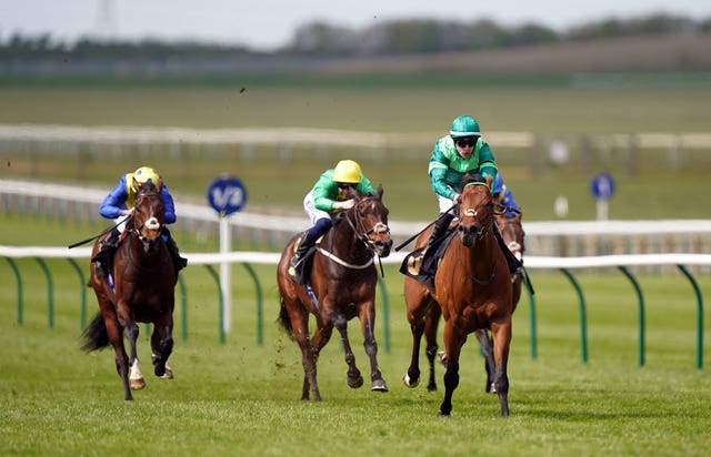 Out From Under impressed in victory under Richard Kingscote