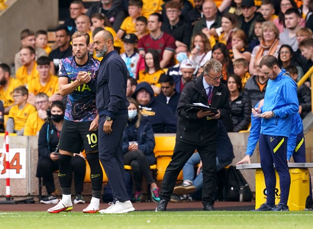 England captain Harry Kane ‘staying at Tottenham this summer’ PLZ Soccer England captain Harry Kane ‘staying at Tottenham this summer’ PLZ Soccer