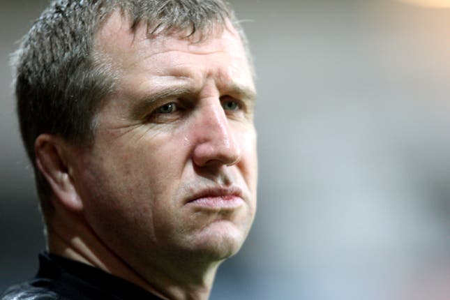 Russia coach Lyn Jones has backed Ireland to do well in the latter stages