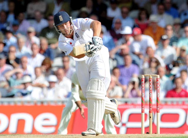 England’s Jonathan Trott bats during the fifth Ashes Test at the Oval