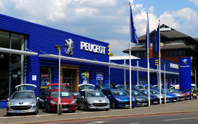 Car forecourt stock
