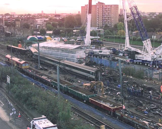 RAIL crash/Scene