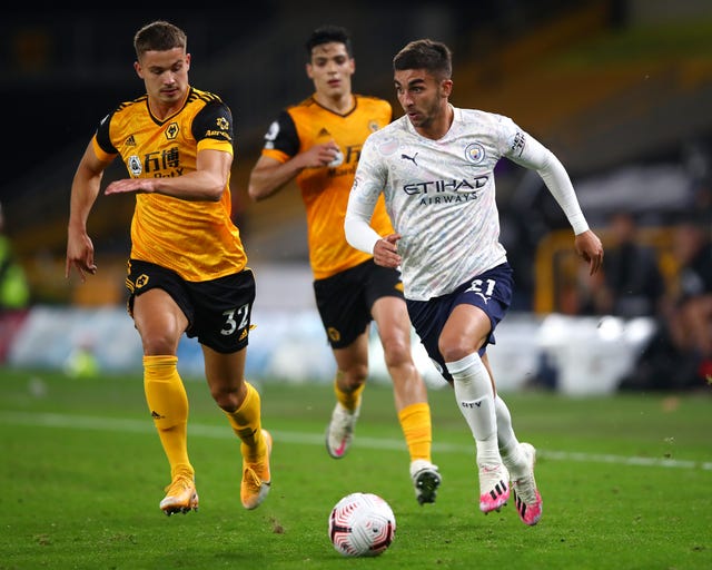 Summr signing Ferran Torres (right) was a late substitute at Molineux