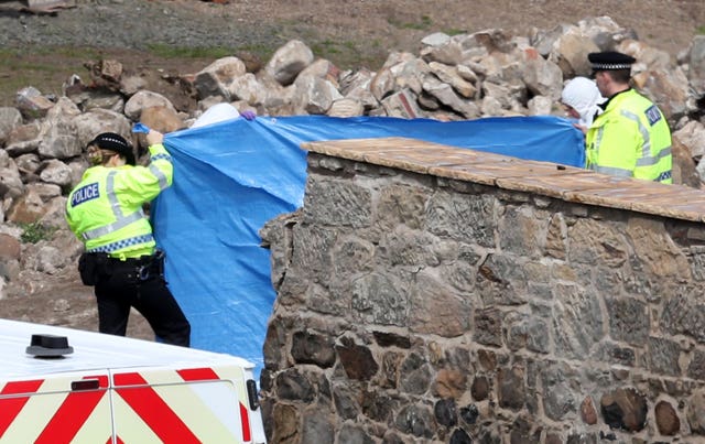 Falkirk wall incident