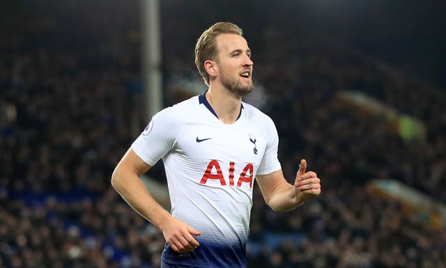 England captain and Tottenham striker Harry Kane is to receive an MBE.