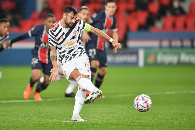Fernandes scored from the spot