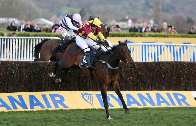 Not to be left out, Lizzie Kelly chalked up her second Festival winner aboard Siruh Du Lac