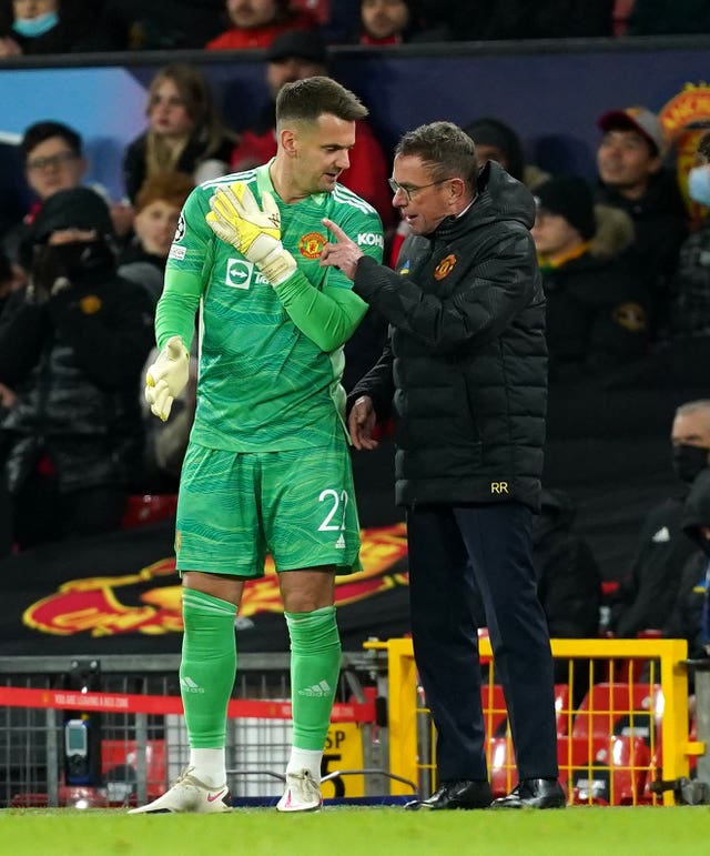 Tom Heaton (left) came on for his Man Utd debut