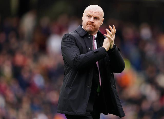 Sean Dyche applauds