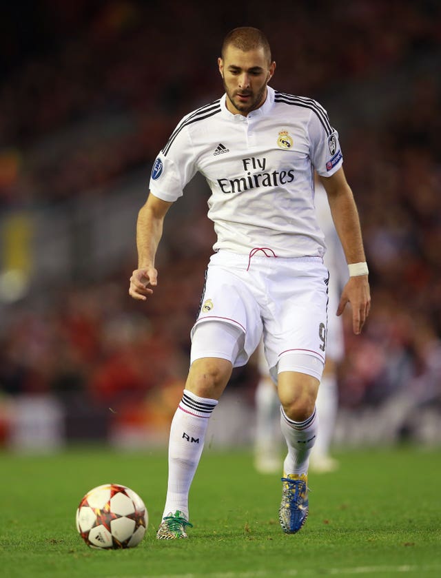 Real Madrid’s Karim Benzema passed up a glorious opportunity against Real Betis