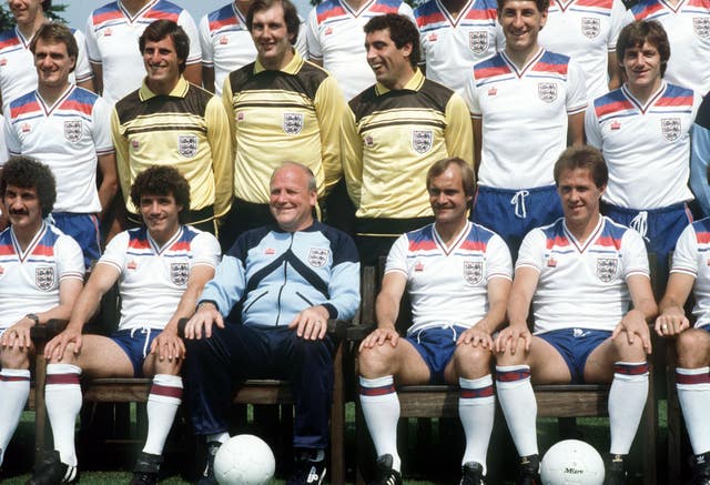 RON GREENWOOD & ENGLAND SQUAD