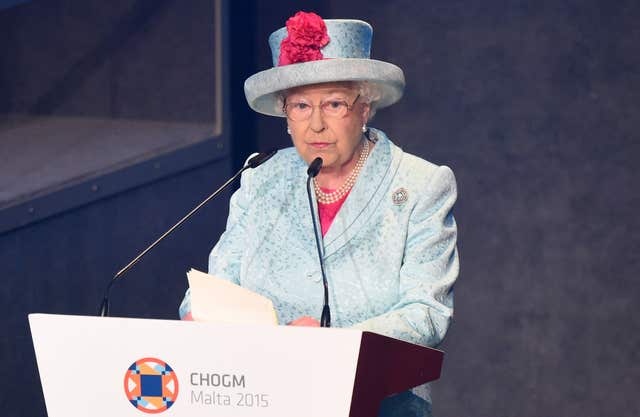 Queen Elizabeth II wearing the pendant as a brooch in Malta in 2015